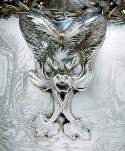 Detalj av et seilingstrofé av Tiffany and Company