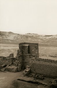 Vesttårnet i St. Simeons kloster, Aswan, Egypt, fotografert av Ugo Monneret de Villard