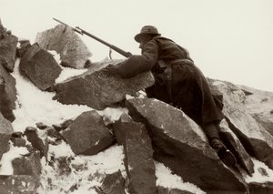 Vaktvakt på Adamello under første verdenskrig (s/hv-bilde)