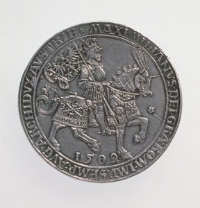 Kronungsdoppelguildiner (dobbelguldener) av keiser Maximilian I (1493-1519), Antwerpen mynt, gjenutgivelse av en mynt fra 1509, 1517 (forside) (sølv) (for bakside se 168075)