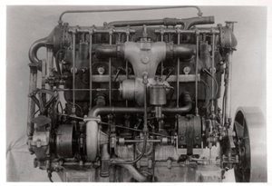 115 PS Daimler luftskipsmotor til Zeppelin LZ 6, c1909-1910 1933 av Unbekannt