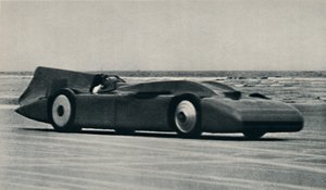 276 miles i timen på sanden ved Daytona, 1937 av Unbekannt