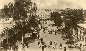 En del av Sadar Bazar, Rawalpindi - Tatt fra Massy Gate, c1918-c1939. av Unbekannt