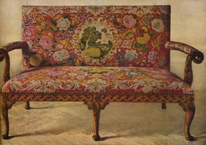 En dronning Anne sofa trukket i Petit Point, c1900, 1936 av Unbekannt