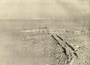 En typisk sprekk på jevn overflate, c1908, 1909. av Unbekannt