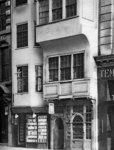 En bokhandel og tobakksforretninger i Strand, London, 1926-1927 av Unbekannt
