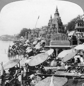 Et tempel og ghats på Ganges i Benares Varanasi, India, 1900-tallet av Unbekannt
