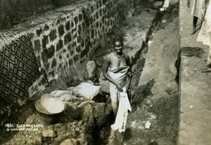 En vaskekone, Sierra Leone, 1900-tallet av Unbekannt