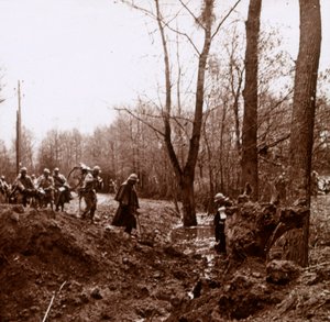Advance on the Ailette, Nord-Frankrike, c1918 av Unbekannt