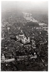 Luftfoto av St Pauls Cathedral, London, fra en Zeppelin, 1931 1933 av Unbekannt