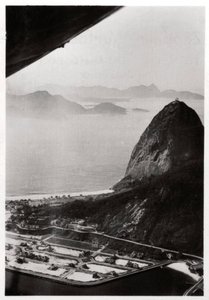 Luftfoto av Sugarloaf Mountain, Rio de Janeiro, Brasil, fra en Zeppelin, 1930 1933 av Unbekannt