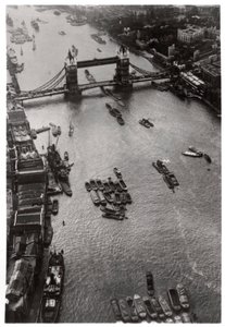 Luftfoto av Tower Bridge, London, fra en Zeppelin, 1931 1933 av Unbekannt