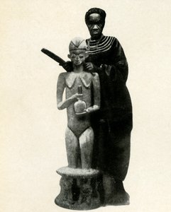 Afrikansk billedhugger Kamerun, 1947. av Unbekannt
