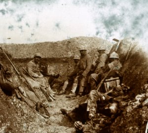 Etter motangrep, c1914-c1918 av Unbekannt