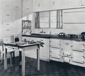 Aga Heat Ltd. Model F Aga-komfyren for et stort hus ferdig i svart og kremglass ename av Unbekannt
