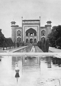 Agra. Porten til Taj Mahal, c1910. av Unbekannt