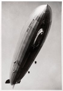 Luftskip LZ127 Graf Zeppelin, sett nedenfra, 1933 av Unbekannt