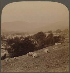 Ambleside, i den vakre Valley of the Rothay, Lake District, England, 1903. av Unbekannt