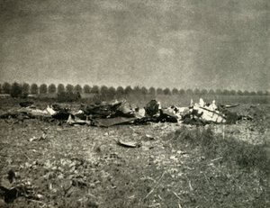 Og etterpå: The End of a Heinkel in a French Field, 1939-1940, 1941. av Unbekannt