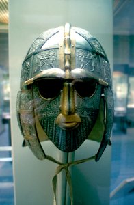 angelsaksisk hjelm og maske fra Sutton Hoo Treasure, 7th Century av Unbekannt