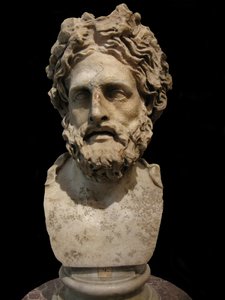 Asclepius, gud for medisin og helbredelse. Romersk kopi av gresk statue av Phyromachos, 2. århundre f.Kr av Unbekannt
