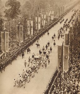 Avenue of Banners, 12. mai 1937 av Unbekannt