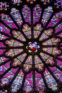 Basilica of St, Denis, North transept, Glassmaleri (en detalj), Rose-vindu over midtporten, Saint-Denis, Frankrike av Unbekannt