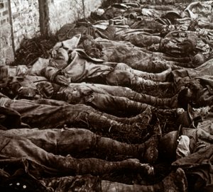 Liker etter angrep, c1914-c1918 av Unbekannt