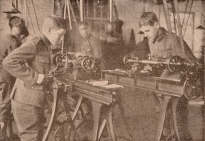 Boys of Bradfield College som lager skalldeler, Berkshire, c1916 1928 av Unbekannt