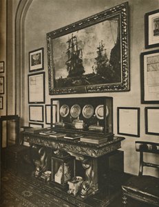 Cabinet of Nelson Relics i Lloyds Committee Room, c1935. av Unbekannt