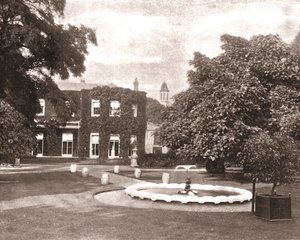 Cambridge Cottage, Kew Green, London, 1894. av Unbekannt