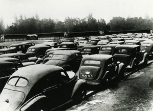 Biler konfiskert av de okkuperende tyskerne, Vincennes, Paris, 1940-1944 av Unbekannt