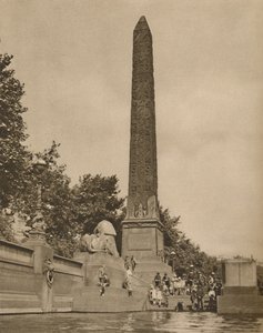 Cleopatras nål hugget fjorten hundre år før fødselen til Cleopatra, c1935. av Unbekannt