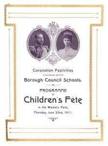 Kroningsfestligheter i forbindelse med Borough Council Schools, 1911, 1917. av Unbekannt