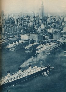 Cunard White Star-fartøyet Berengaria, nærmer seg Cunard-bryggen, 1936 av Unbekannt