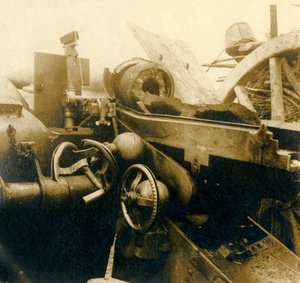 Ødelagt kanon, c1914-c1918 av Unbekannt