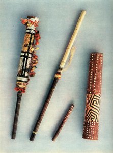 Tromme- og blåseinstrumenter fra stammen til Baniva-indianere, Venezuela., 1948 av Unbekannt