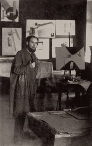 El Lissitzky i studioet hans i Vitebsk, 1919. av Unbekannt