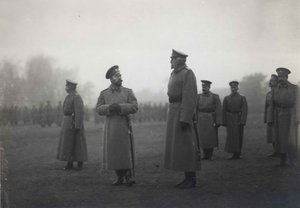 Keiser Nicholas II og storhertug Nikolai Nikolaevich ved Baranovichi, september 1914, 1914 av Unbekannt