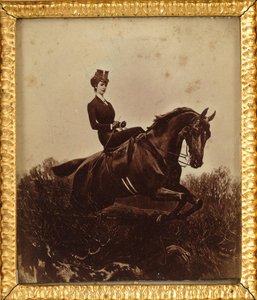 Keiserinne Elisabeth til hest, ca. 1890. av Unbekannt