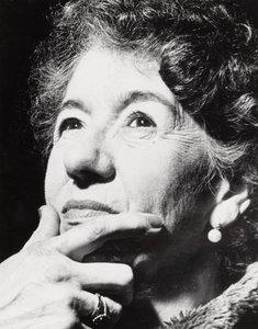 Enid Blyton (1897-1968), britisk barneforfatter av Unbekannt