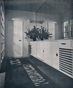 Inngangslobby ved Shrubs Wood, Chalfont St. Giles, 1936 av Unbekannt