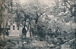 Beispiel eines Obstgartens, ursprünglich angelegt von William Morris, ca. 1900 von Unbekannt