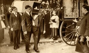 Begravelse til Terence MacSwiney, Cork, Irland, 31. oktober 1920, 1933. av Unbekannt