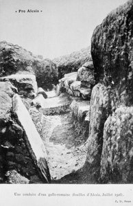 Gallo-romersk vannrørledning, utgravninger av Alesia, juli 1906 av Unbekannt