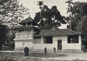 Gedige Vihara, Kandy Eksempel på et buddhistisk tempel i stil med en hinduistisk helligdom, Dewale, av Unbekannt