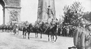 General Montuori og italienske tropper under seiersparaden, Paris, Frankrike, 14. juli 1919 av Unbekannt