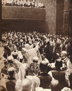 George VI blir kronet med St. Edwards Crown på dagen for hans kroning, 1937 av Unbekannt