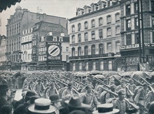 Tysk infanteri på vei inn i Brussel i regnet, 1914 av Unbekannt