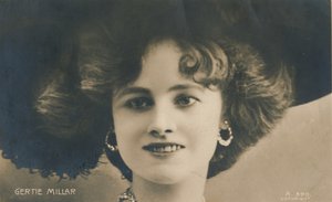 Gertie Millar, 1879- 952, c1930. av Unbekannt